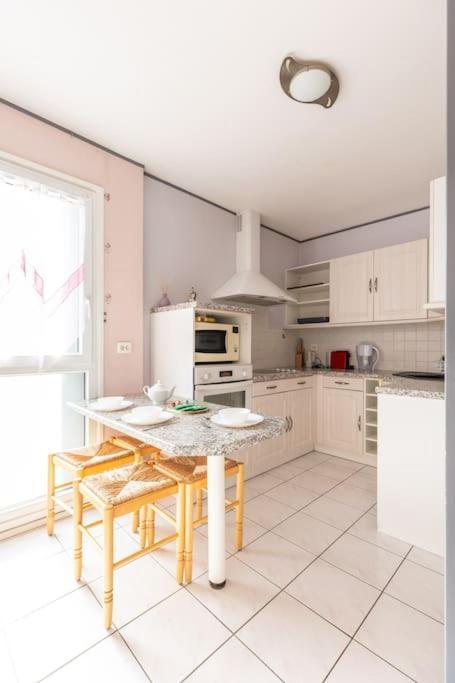 Appartement Spacieux/ Disneyland/Paris/Wifi/Bureau Champs-Sur-Marne Exterior foto